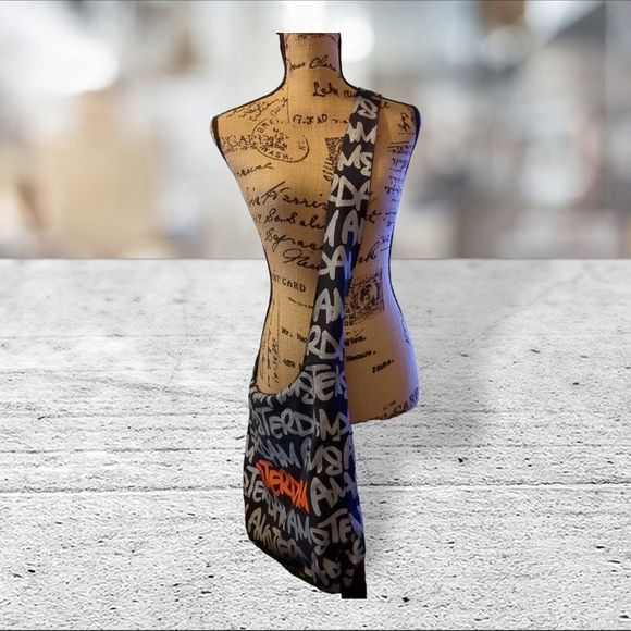 Robin ruth canvas crossbody hobo bag - Picture 4 of 15